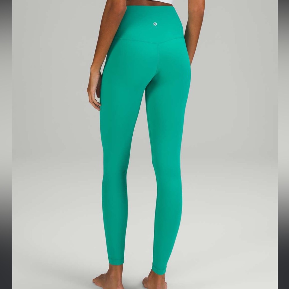 Lululemon Maldives Green Wunder Train HR crop (23") - Size 8